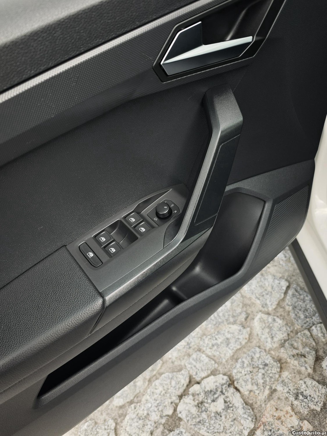 SEAT Arona TSI Style DSG — fotografia 8