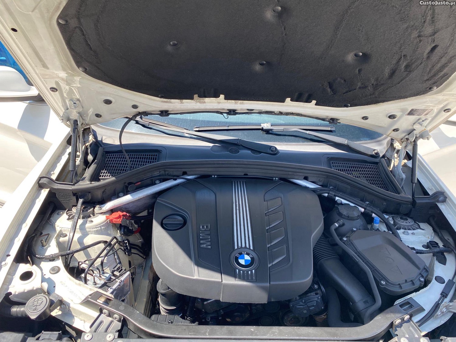 BMW X3 Xdrive20d — fotografia 2