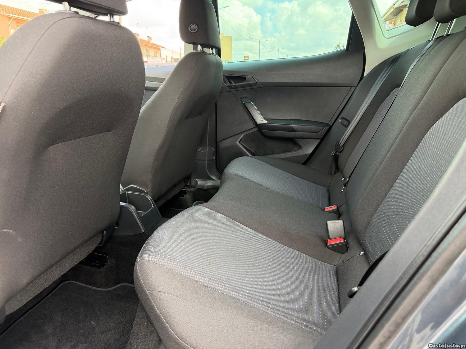 SEAT Ibiza 1.0 TSI Reference — fotografia 15