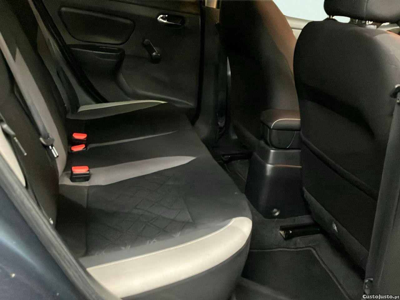 Nissan Micra IG-T 100 Acenta — fotografia 7