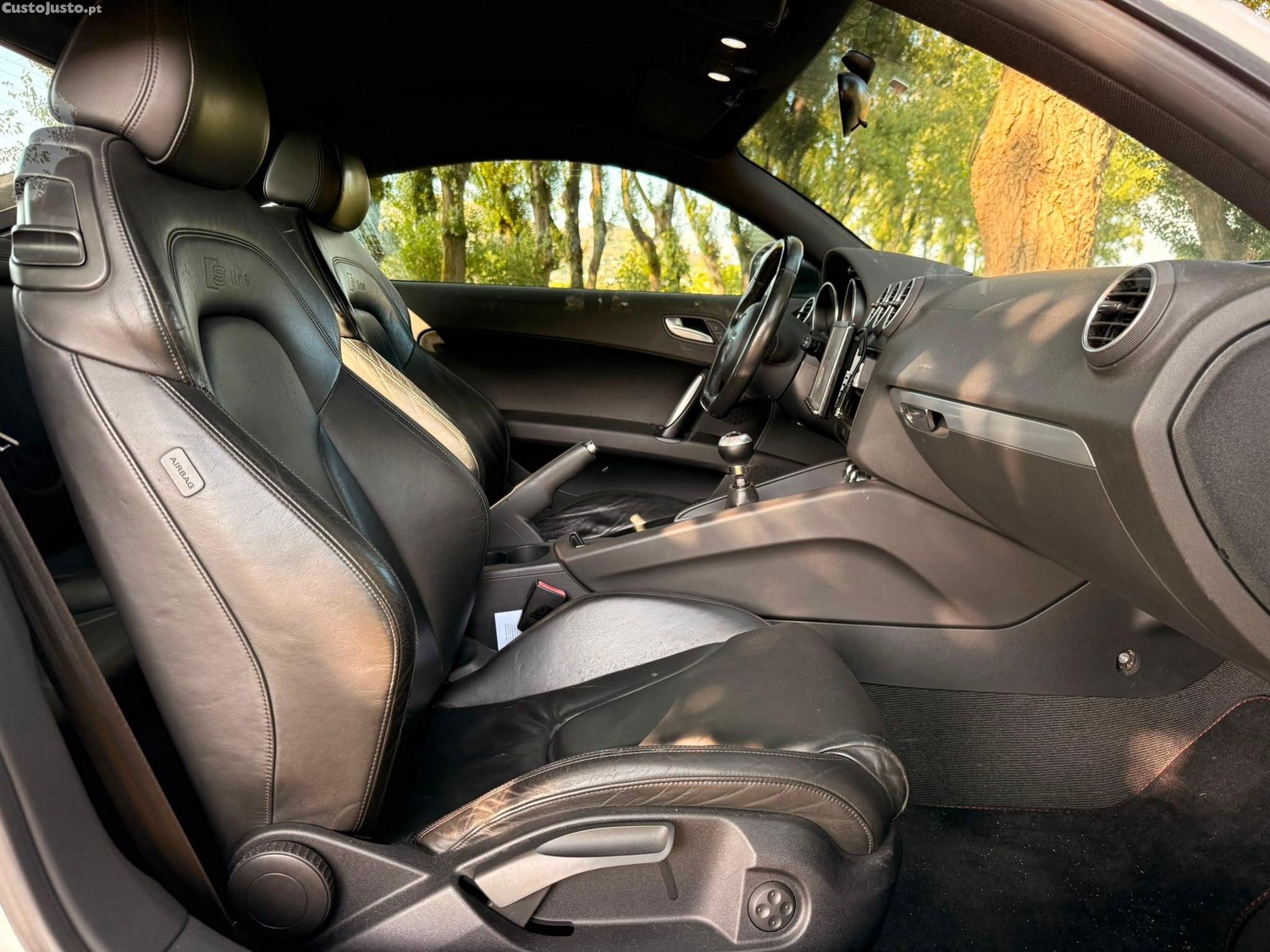 Audi TT Coupé 2.0 TFSi S-line — fotografia 13