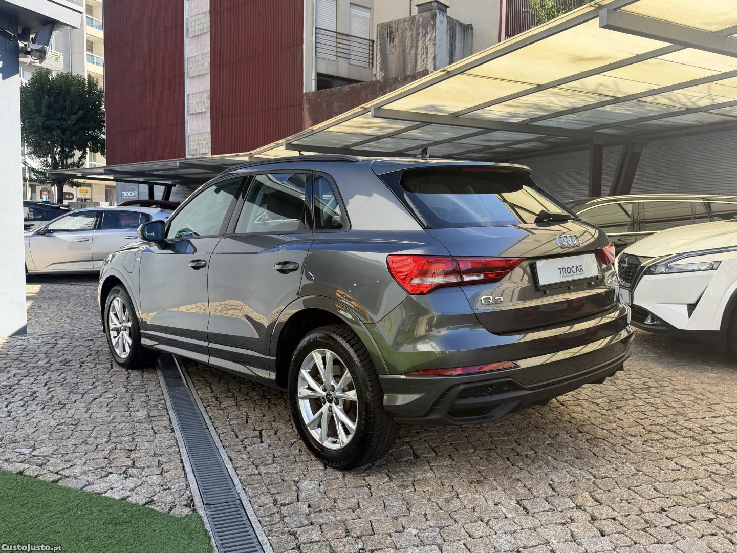 Audi Q3 45 TFSIe S line S tronic — fotografia 20