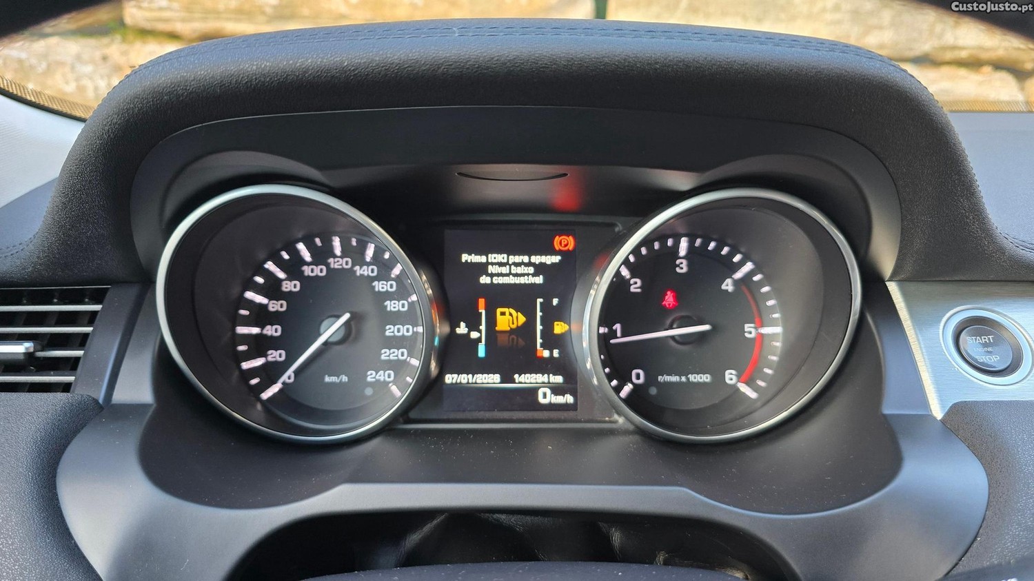 Land Rover Evoque 2.2 eD4 Prestige — fotografia 13