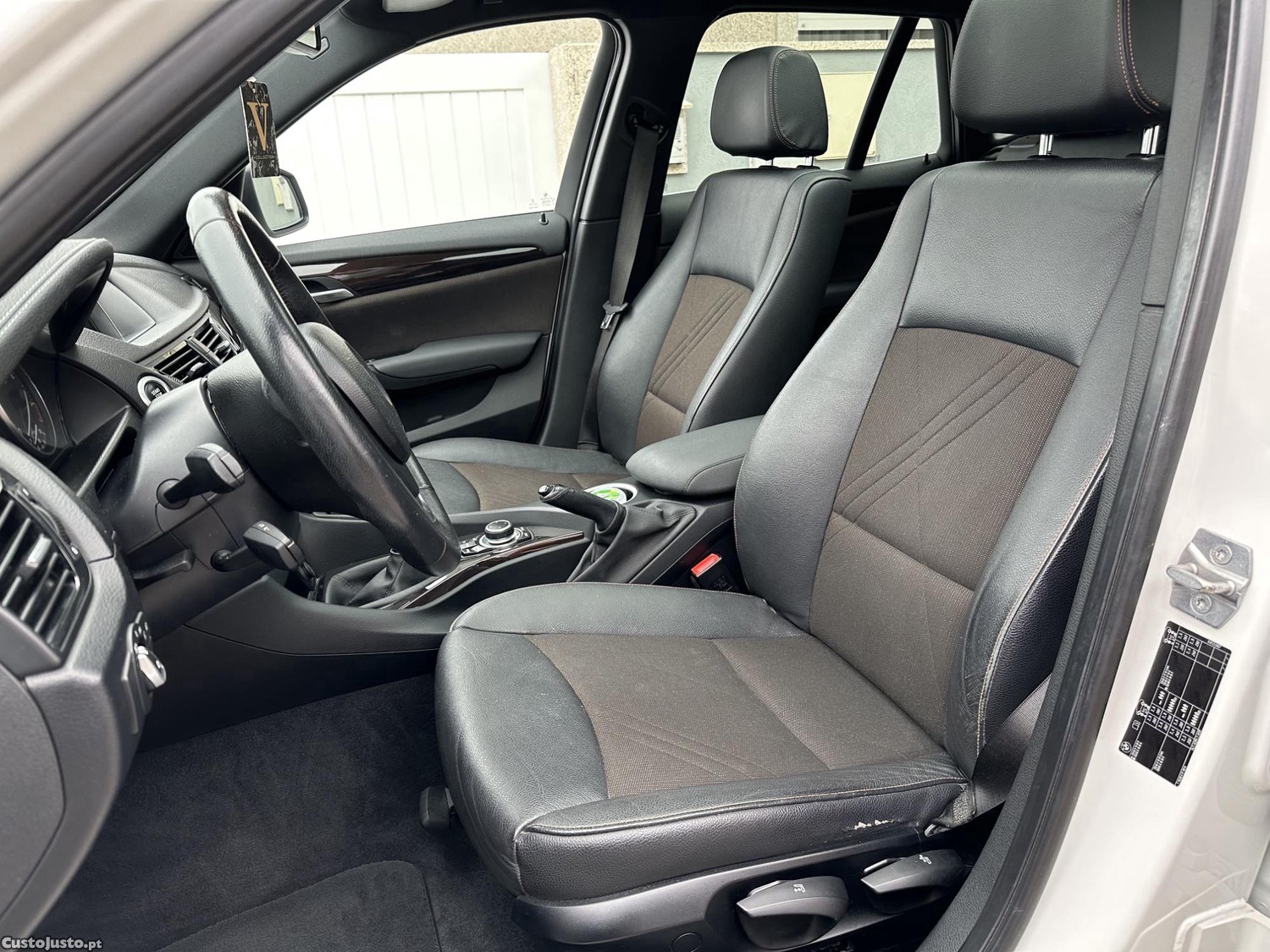 BMW X1 Sdrive18d — fotografia 7