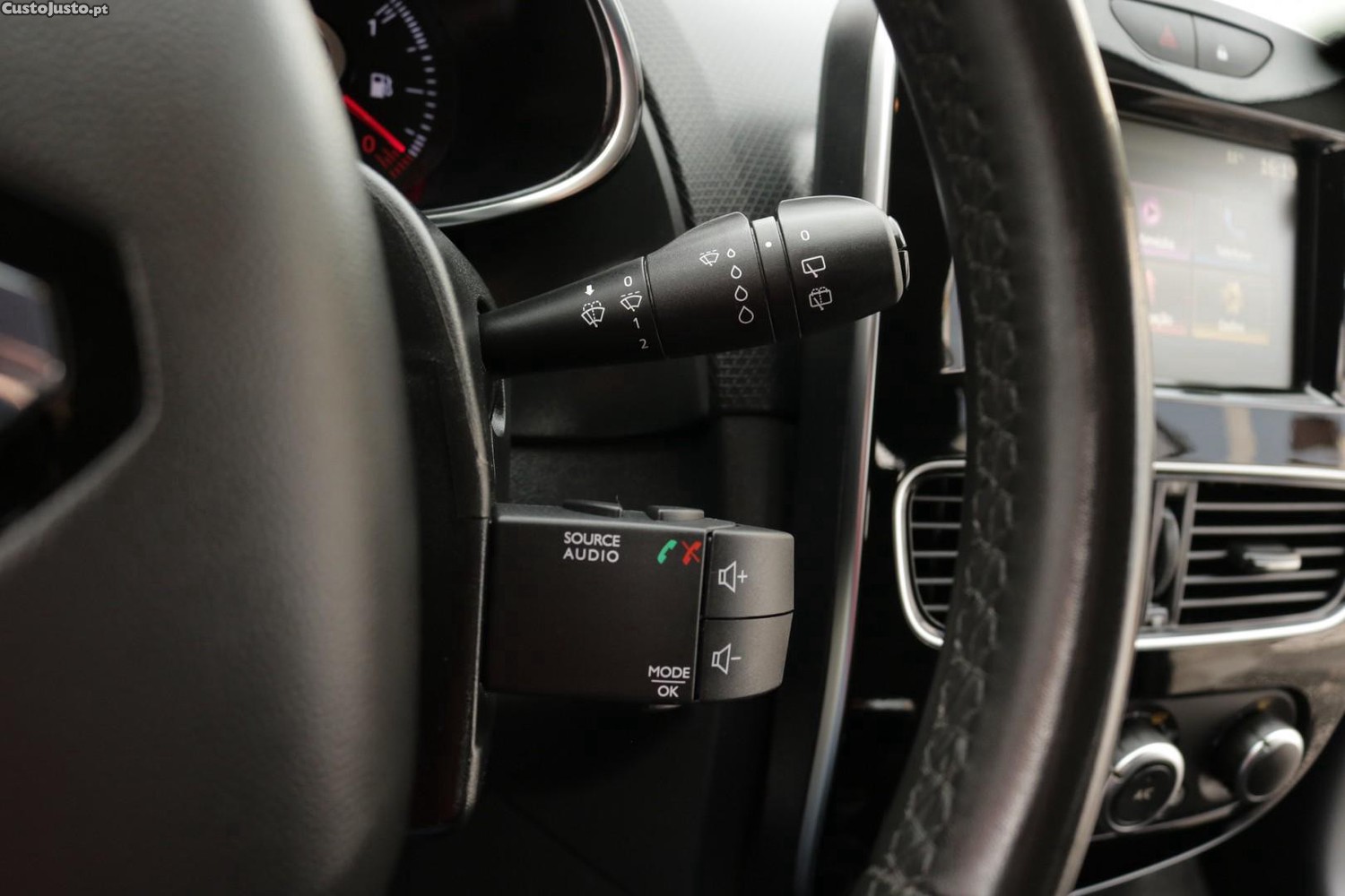 Renault Clio Sport Tourer 1.5 DCI Limited 90cv — fotografia 27