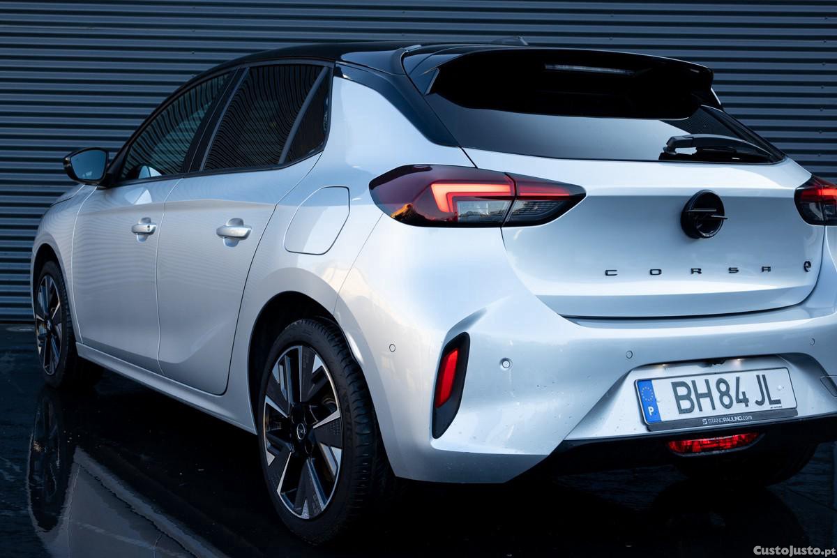 Opel Corsa e e-GS — fotografia 8