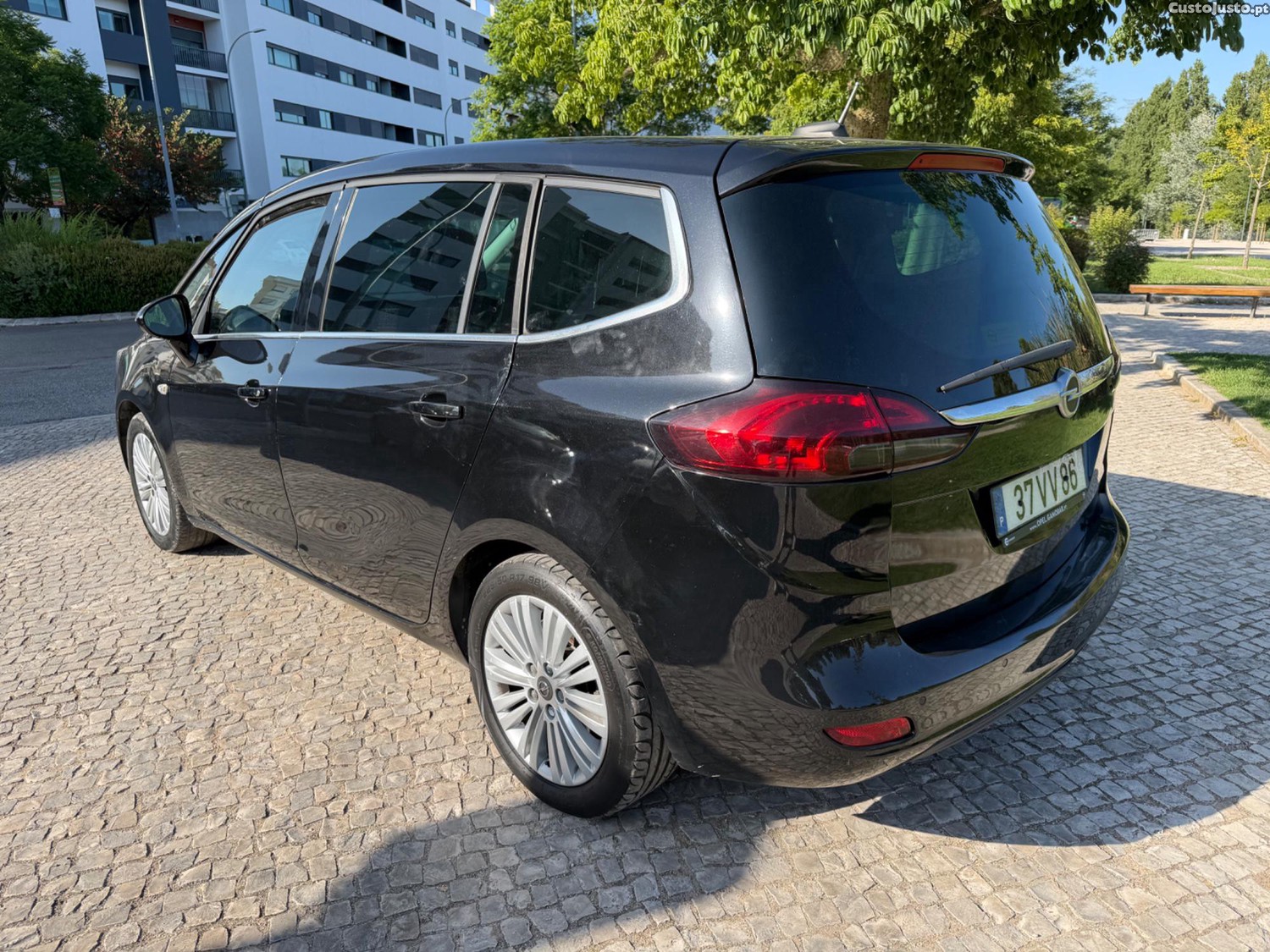 Opel Zafira 1.6 CDti — fotografia 17