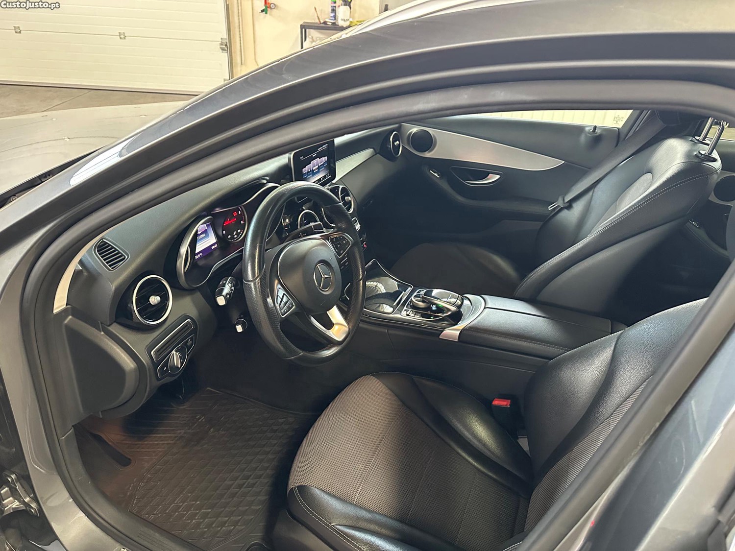 Mercedes-Benz C 250 d Avantgarde Auto — fotografia 4