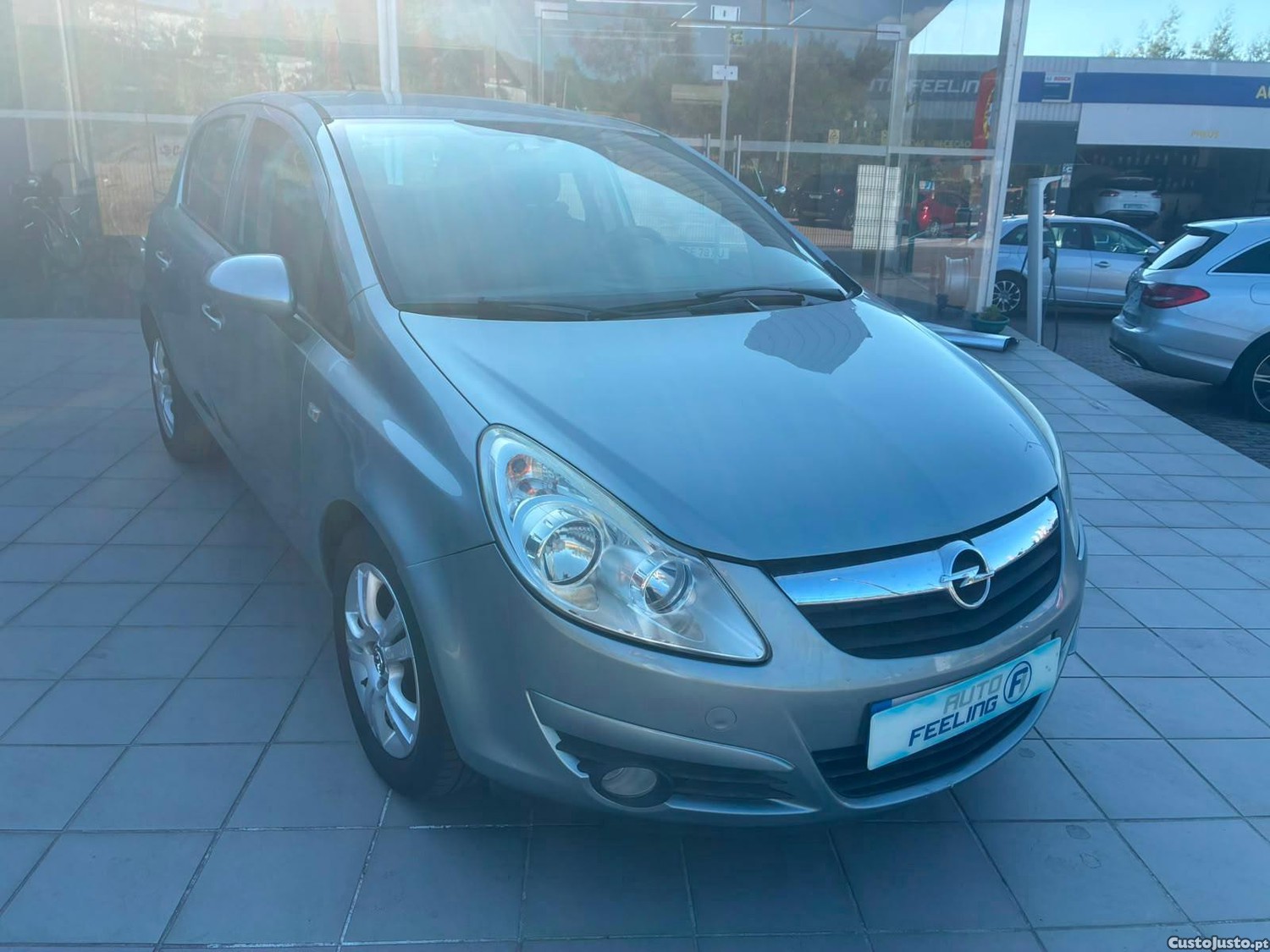 Opel Corsa 1.2 Enjoy — fotografia 22