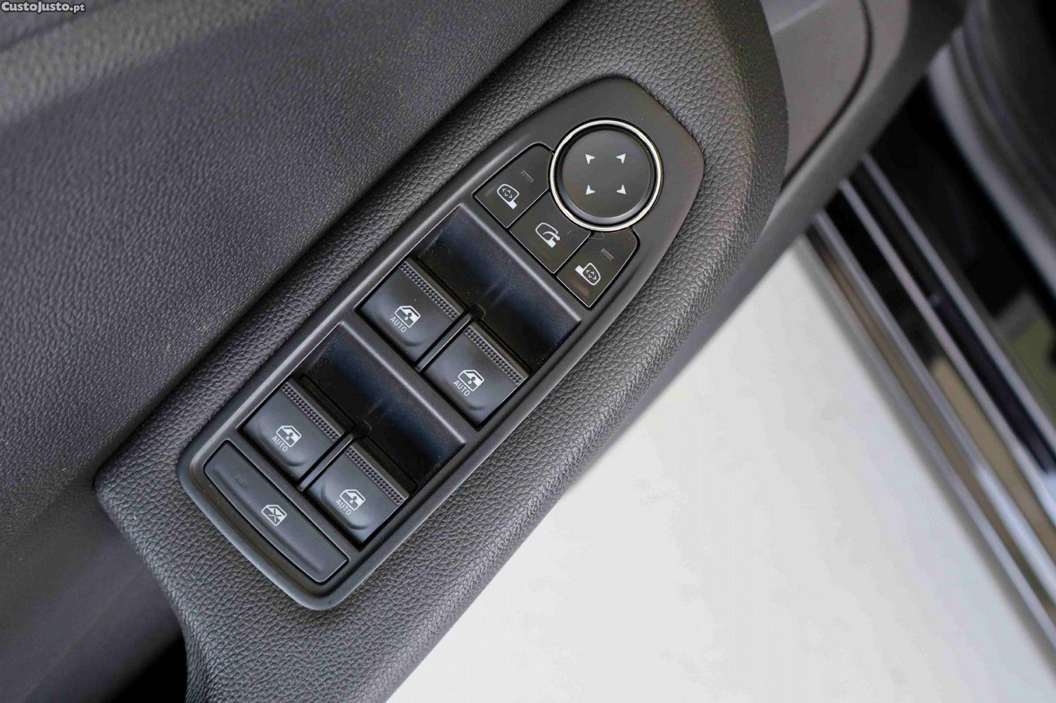 Renault Clio 1.0 TCe Evolution Bi-Fuel — fotografia 20