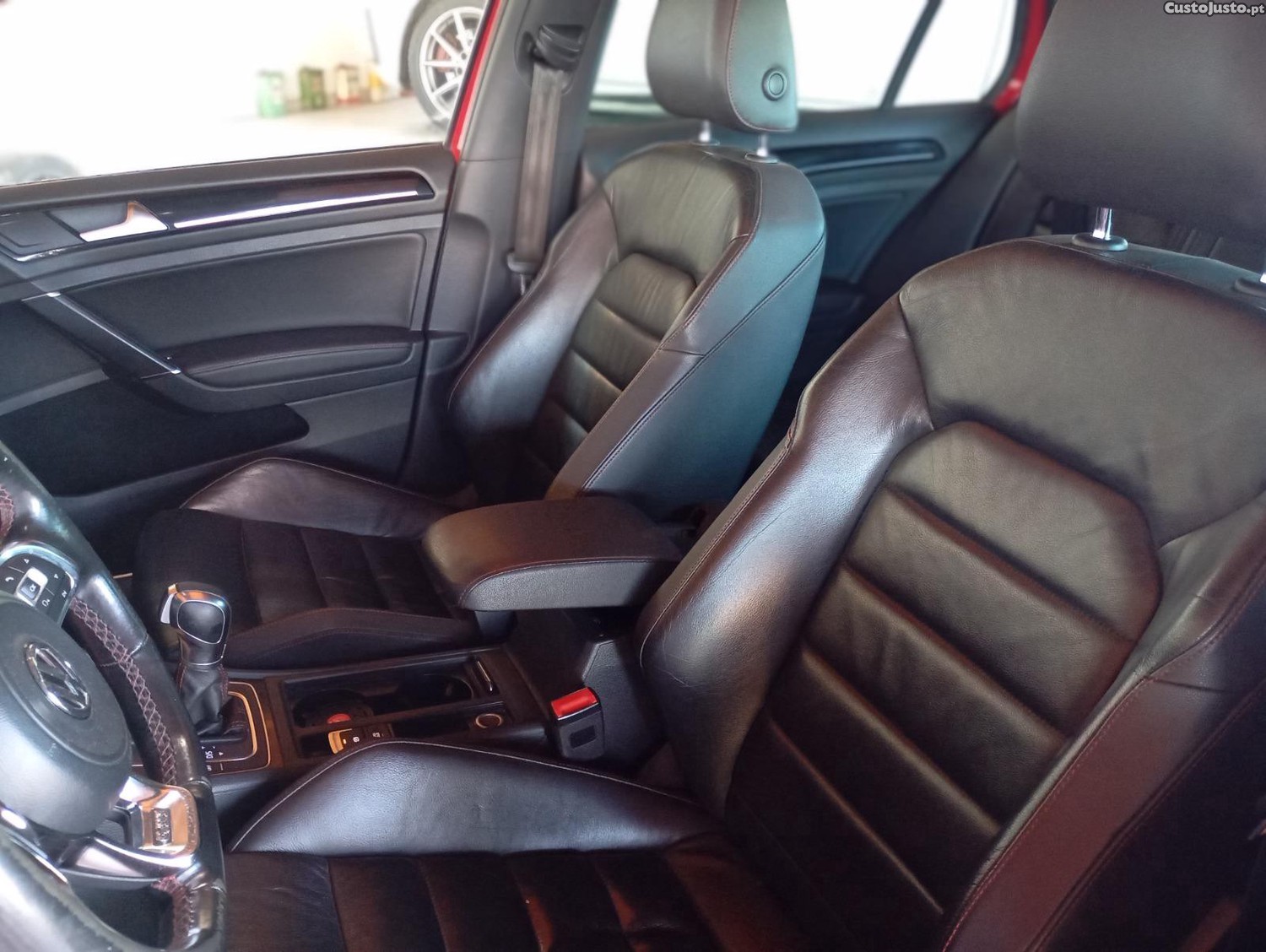 Volkswagen Golf GTI 7.5 DSG 2.0 tsi performance — fotografia 4