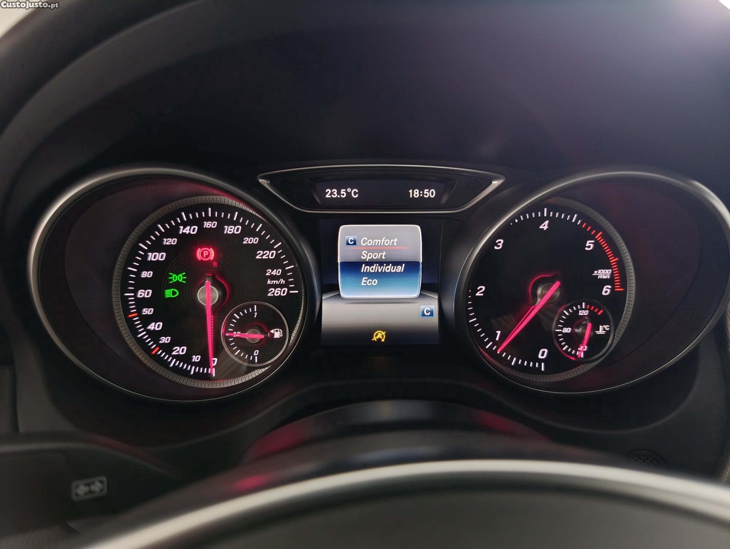 Mercedes-Benz CLA 180 CDI AMG — fotografia 3