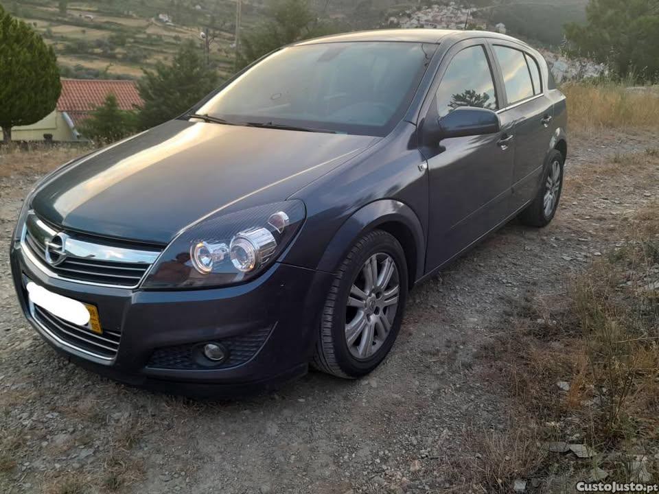 Opel Astra H 1.7CDTI — fotografia 7