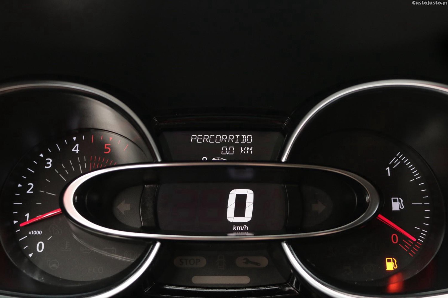 Renault Clio Sport Tourer 1.5 DCI Limited 90cv — fotografia 22
