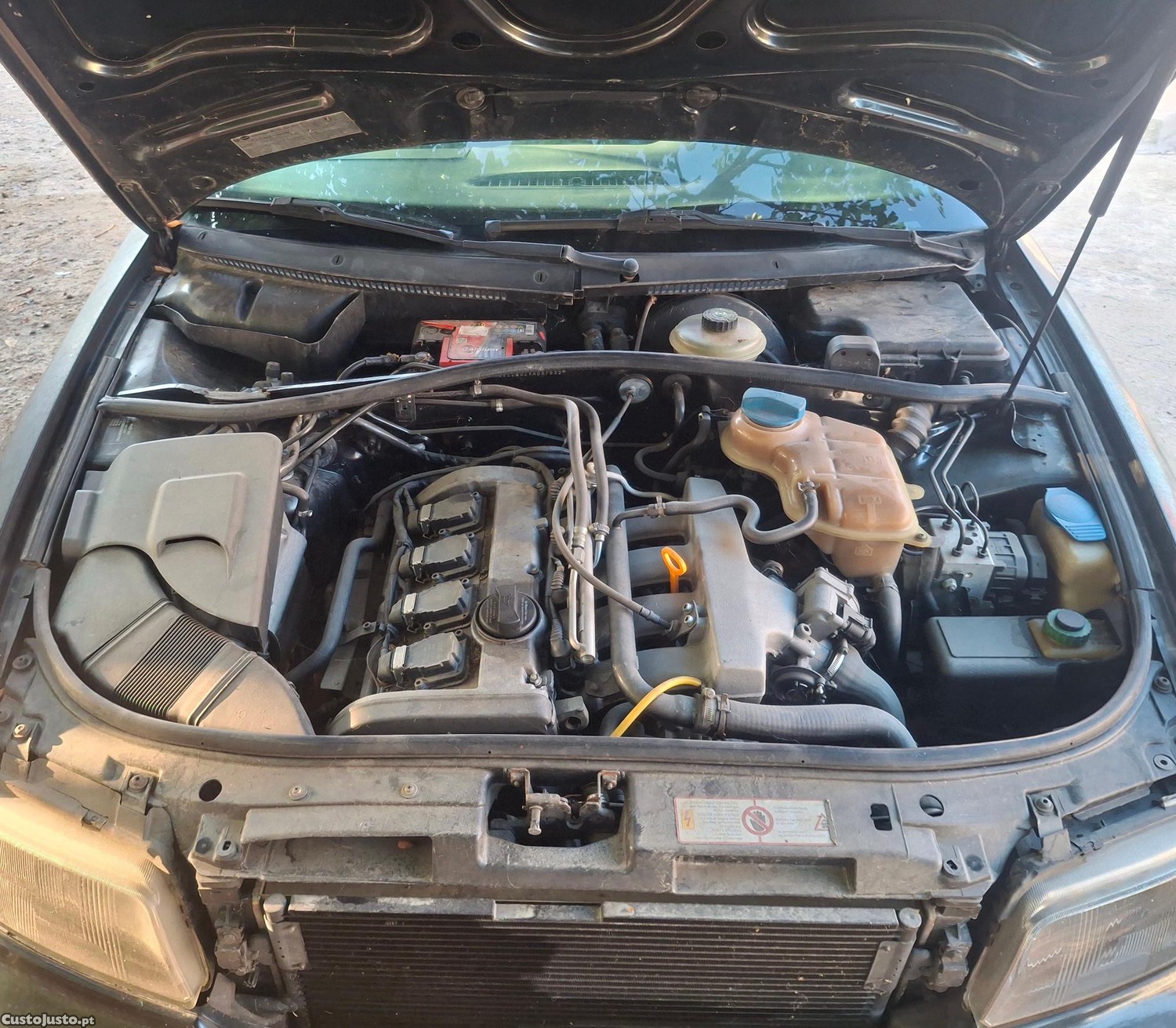 Audi A4 1.8 turbo — fotografia 2