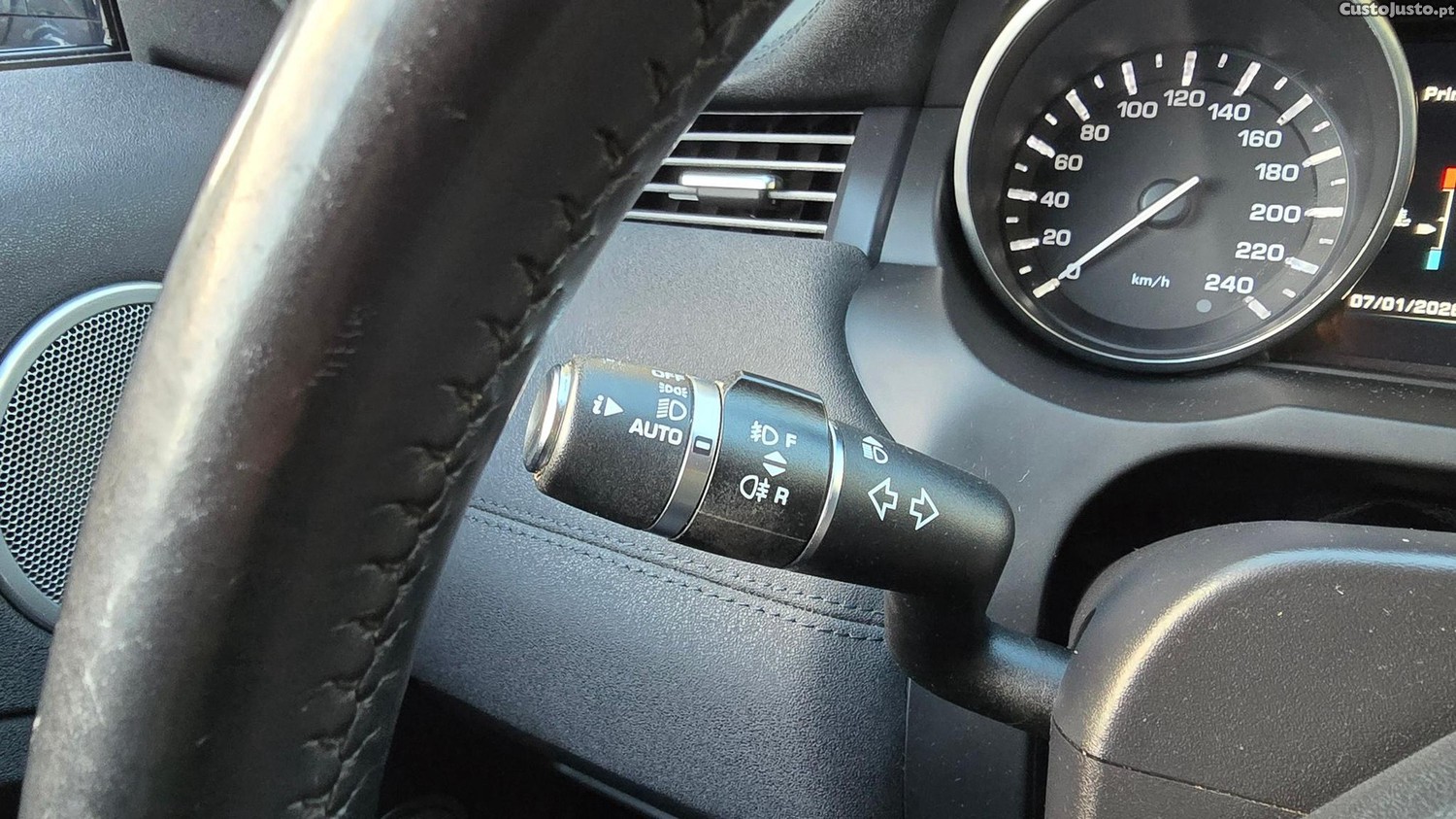 Land Rover Evoque 2.2 eD4 Prestige — fotografia 17