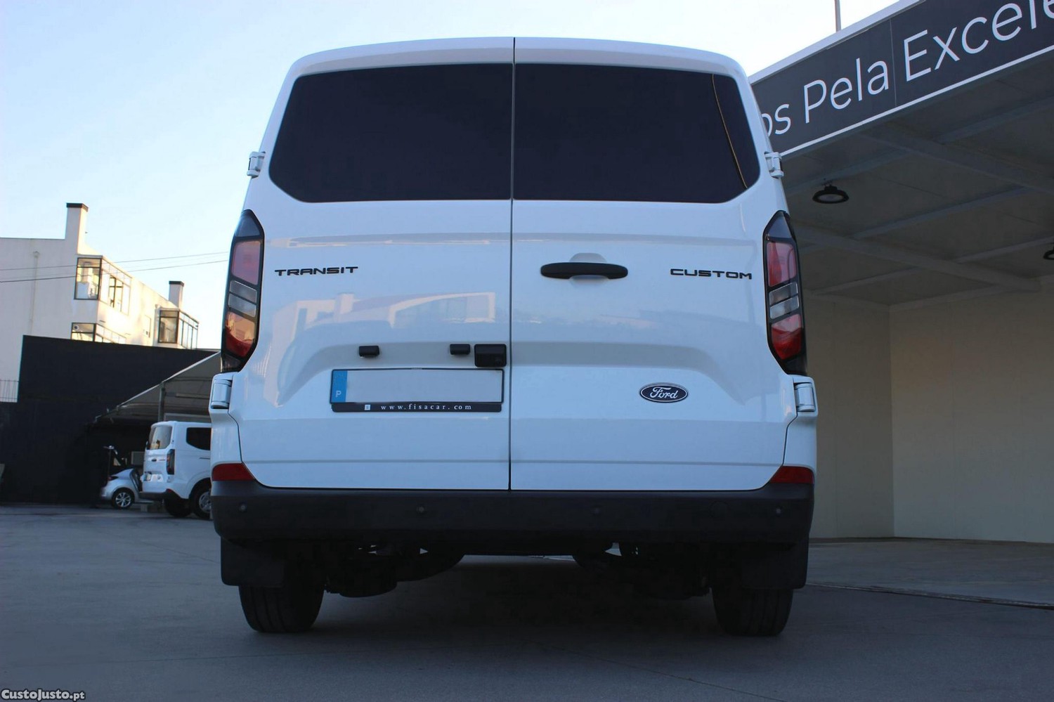Ford Transit Custom 320 L2 2.0 EcoBlue Trend — fotografia 25