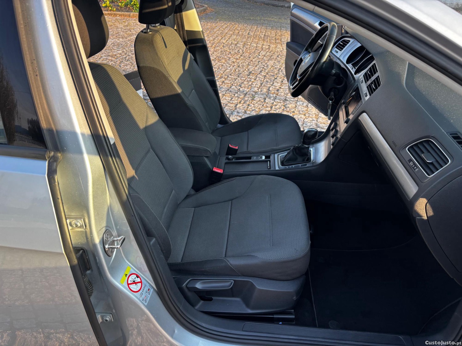 Volkswagen Golf 1.6 tdi — fotografia 4