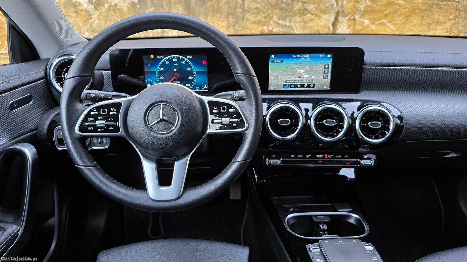 Mercedes-Benz CLA 200 d Shooting Brake — fotografia 17