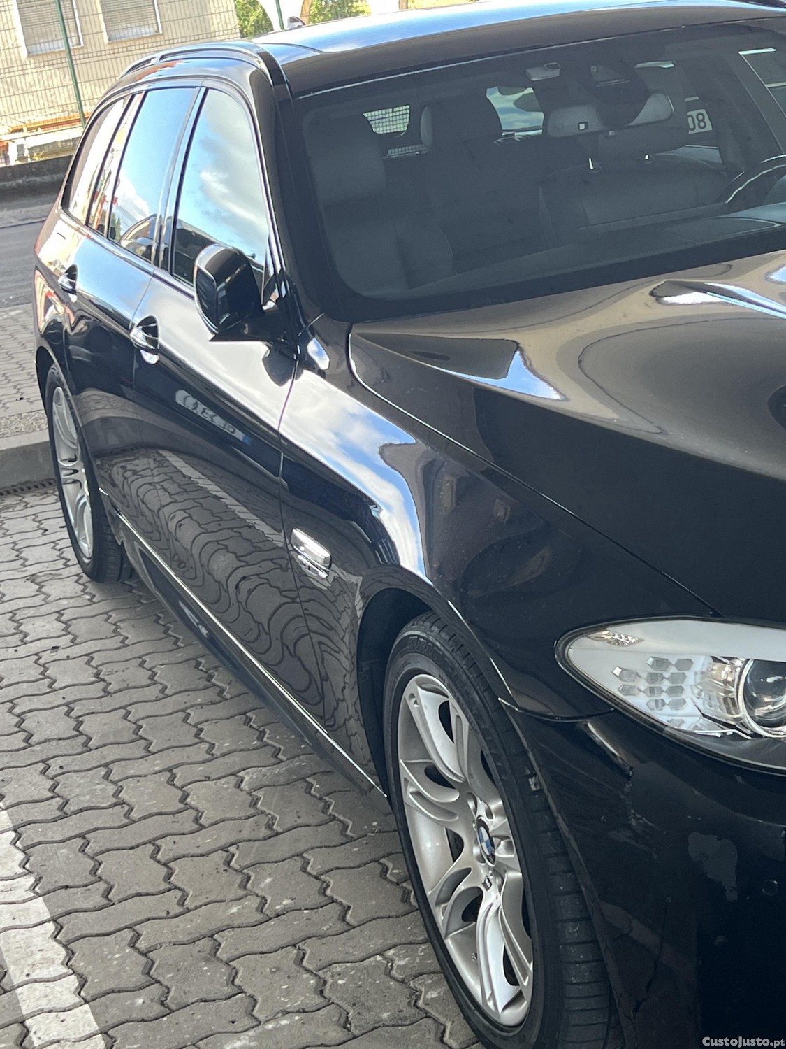 BMW 520 Pack M — fotografia 2