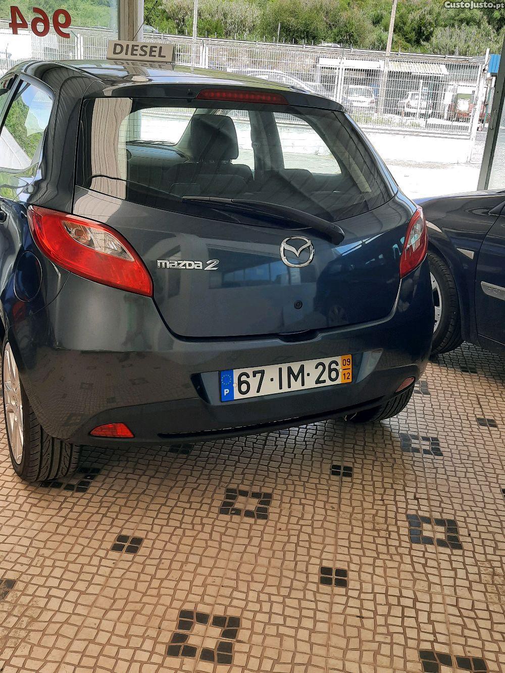 Mazda 2 exclusive active — fotografia 2