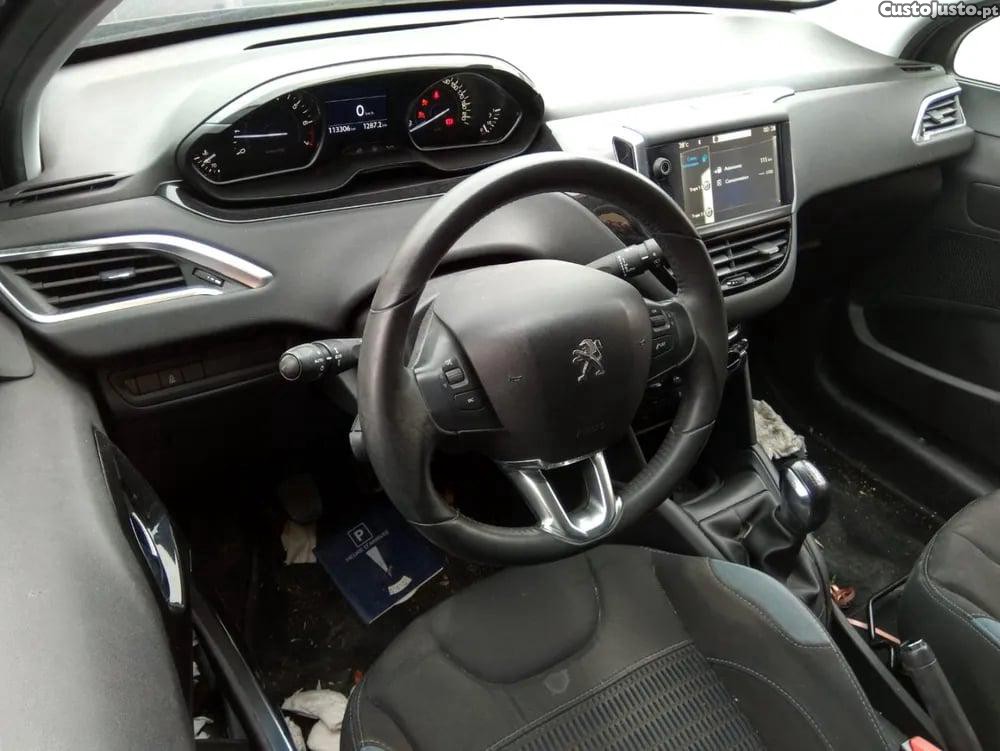 Peugeot 208 1.2 VTI 82 (60 kW / 82 cv) [03.2012 - 12.2019] - 12 foto 4