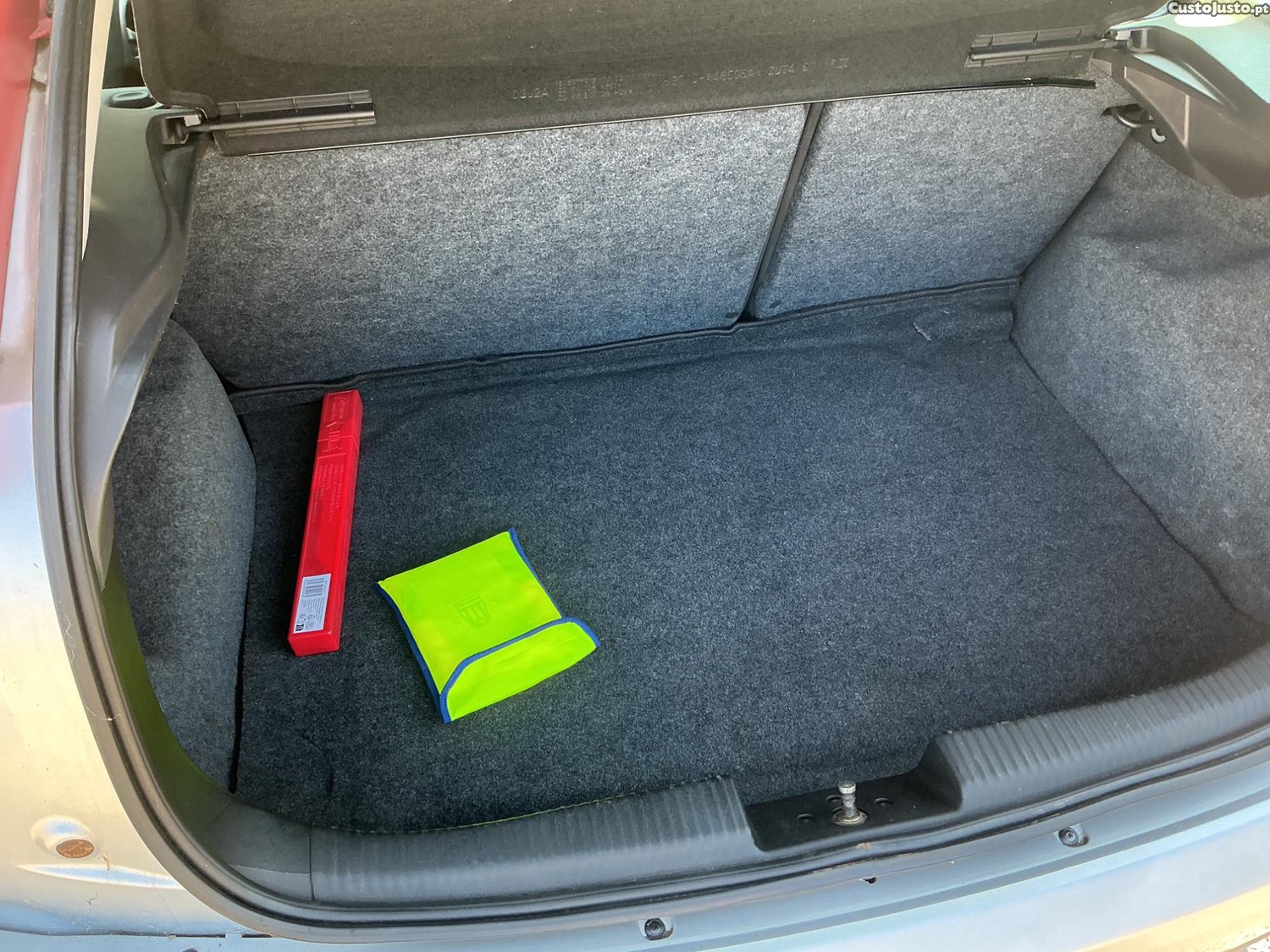 Ford Focus 1.4 Trend — fotografia 6