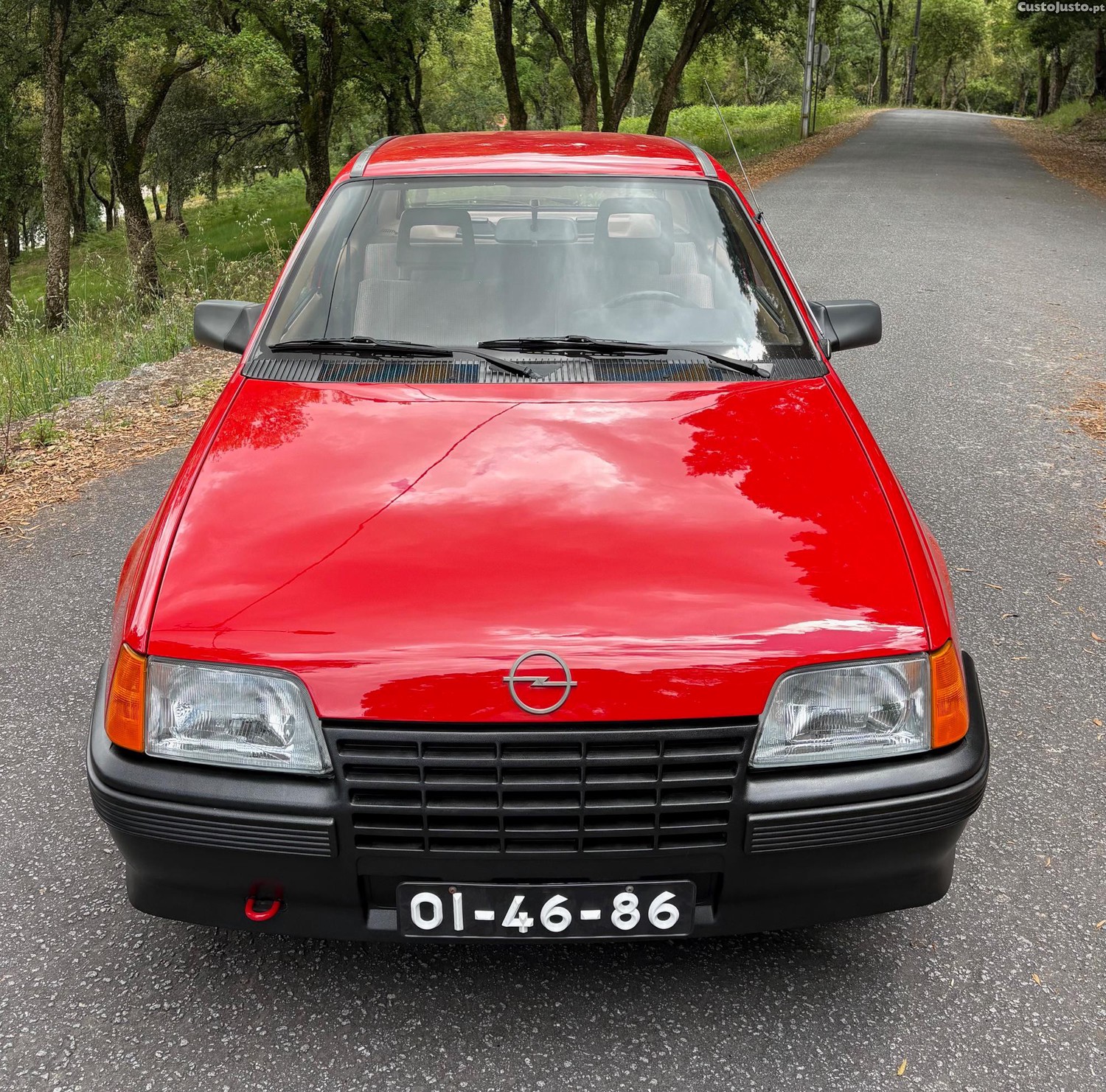 Opel Kadett E LS 1.2 S gasolina 55cv — fotografia 20