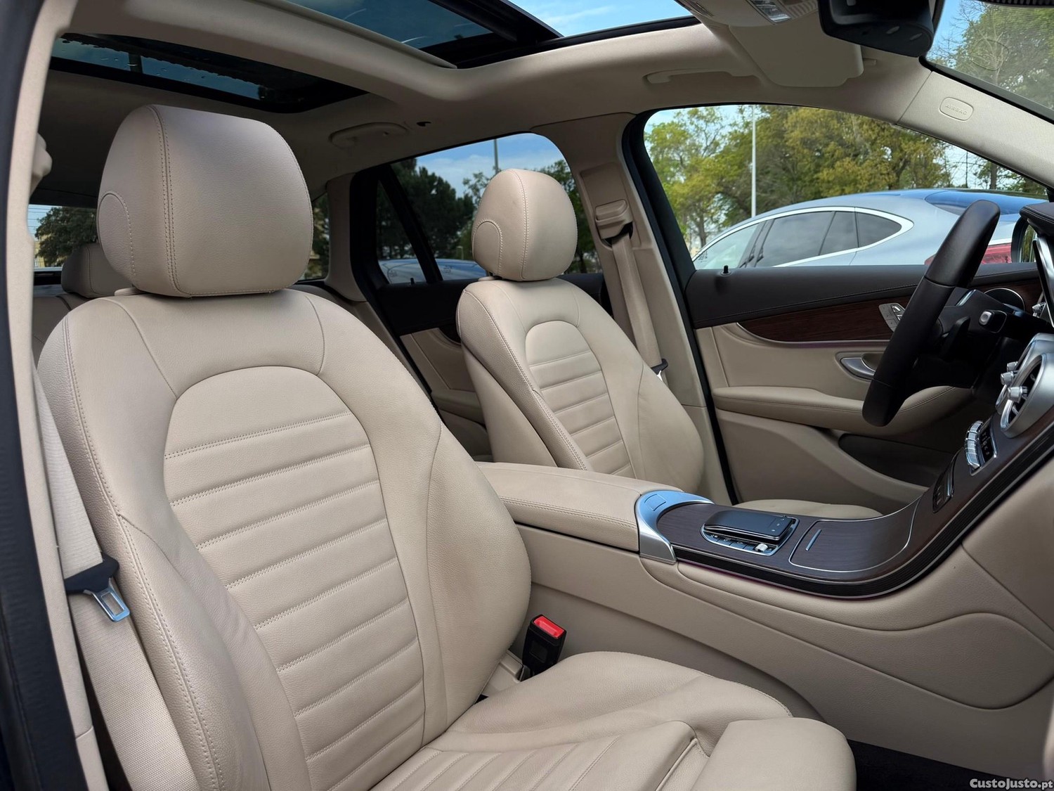 Mercedes-Benz GLC 300 de 4Matic — fotografia 9