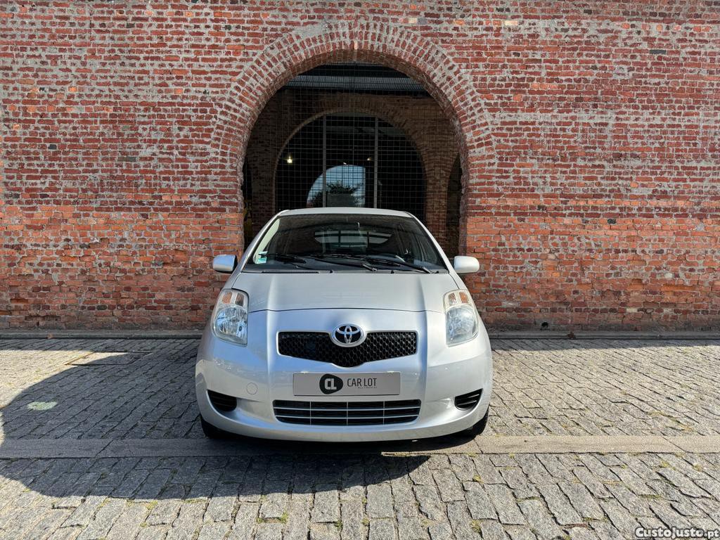 Toyota Yaris 1.4 D4d — fotografia 7