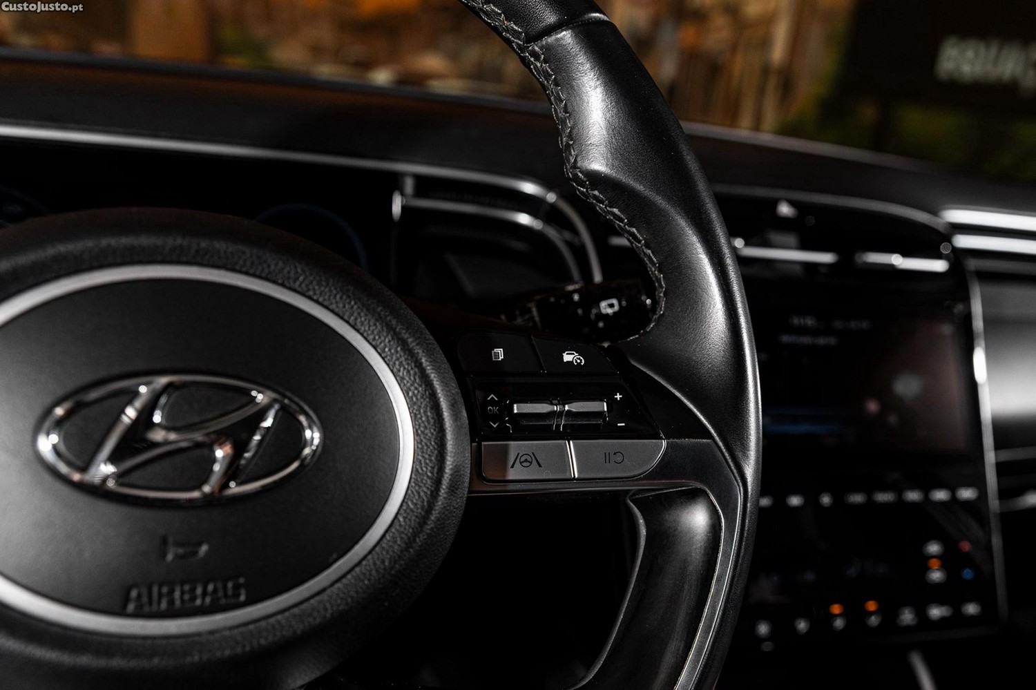 Hyundai Tucson 1.6 CRDi Premium — fotografia 16