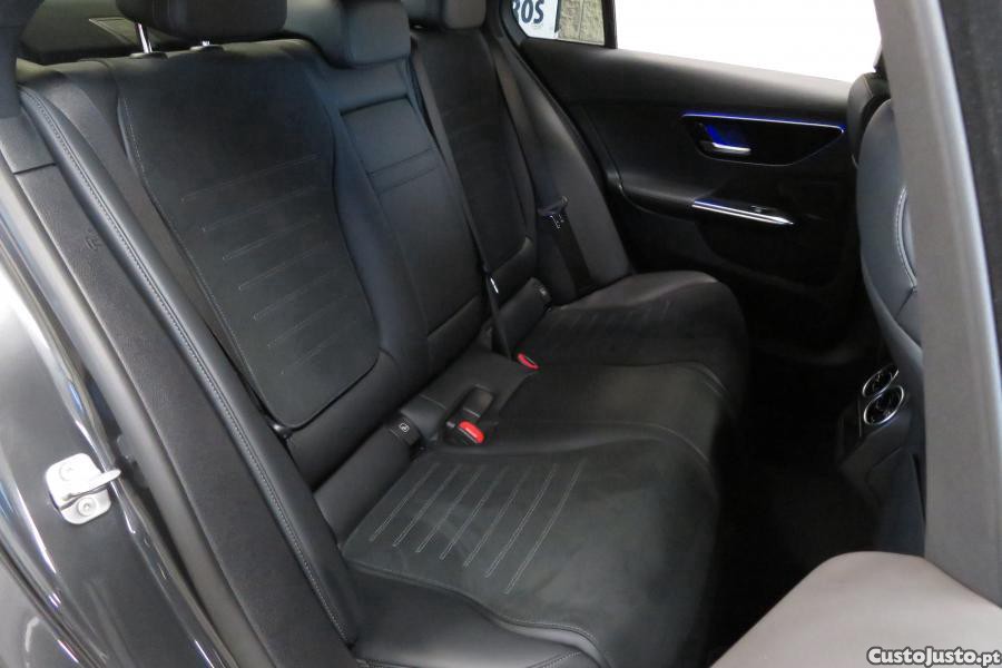 Mercedes-Benz C 300 d AMG Line — fotografia 16
