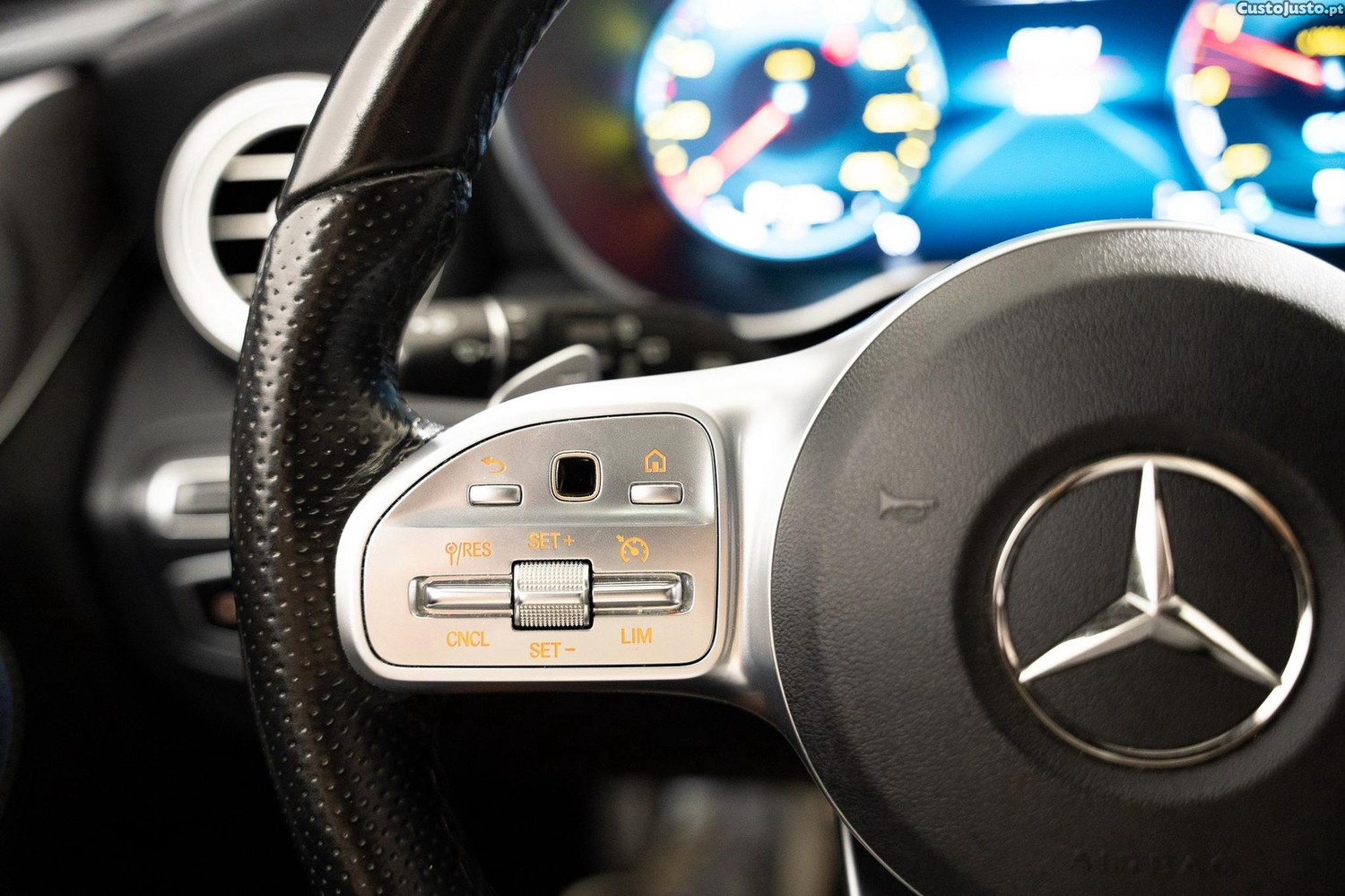 Mercedes-Benz C 300 de AMG Line — fotografia 13