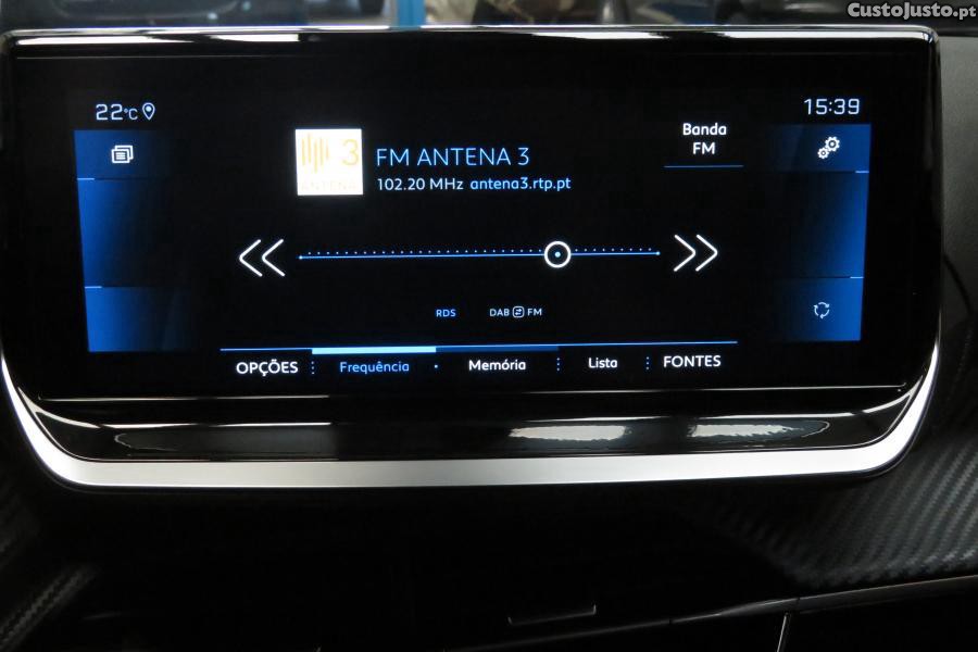 Peugeot 2008 1.2 PureTech Allure — fotografia 12