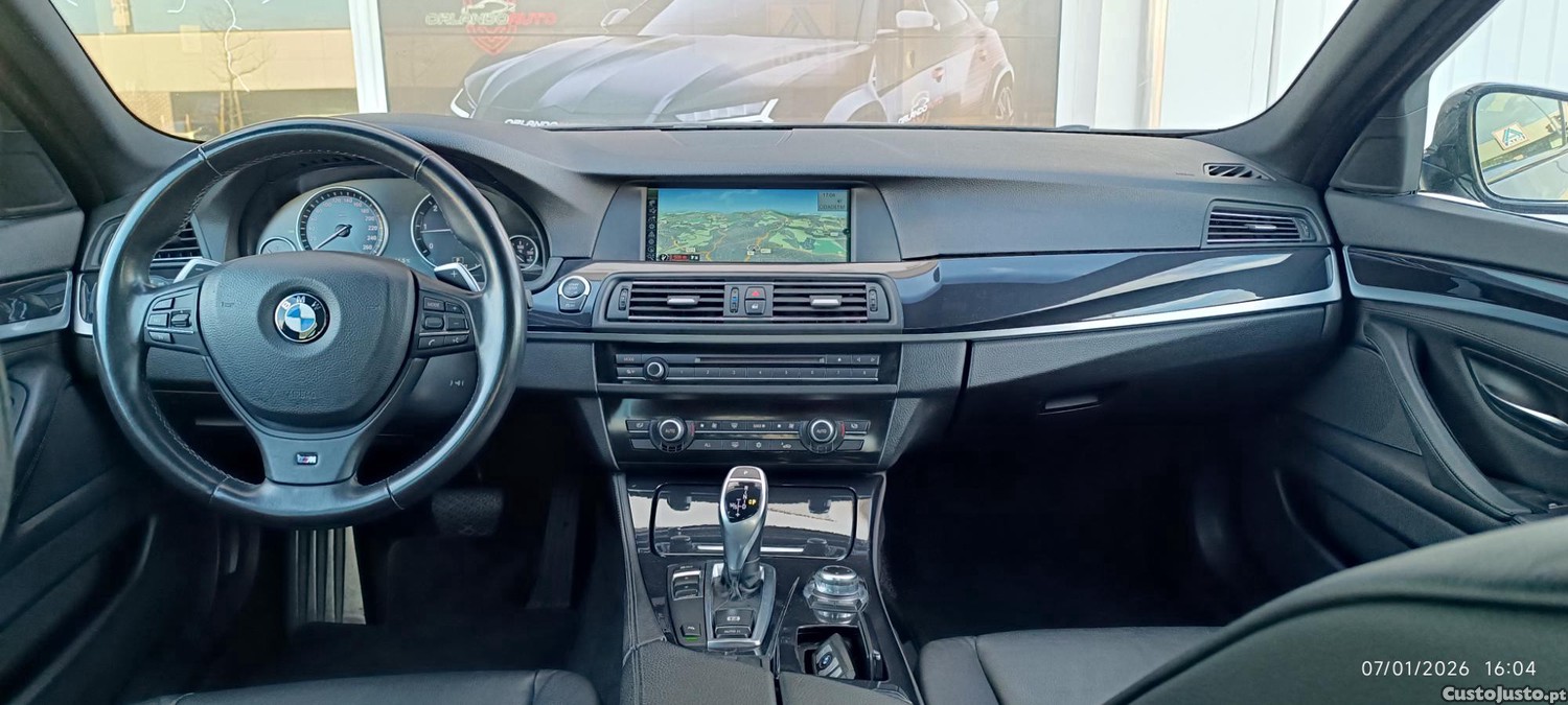 BMW 520 d Automático/ Nacional GPS 184cv — fotografia 6