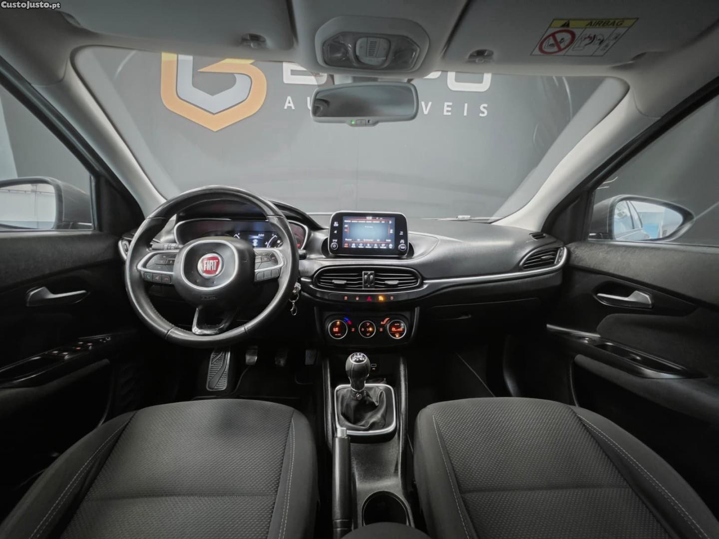 Fiat Tipo 1.3 M-Jet Lounge — fotografia 12