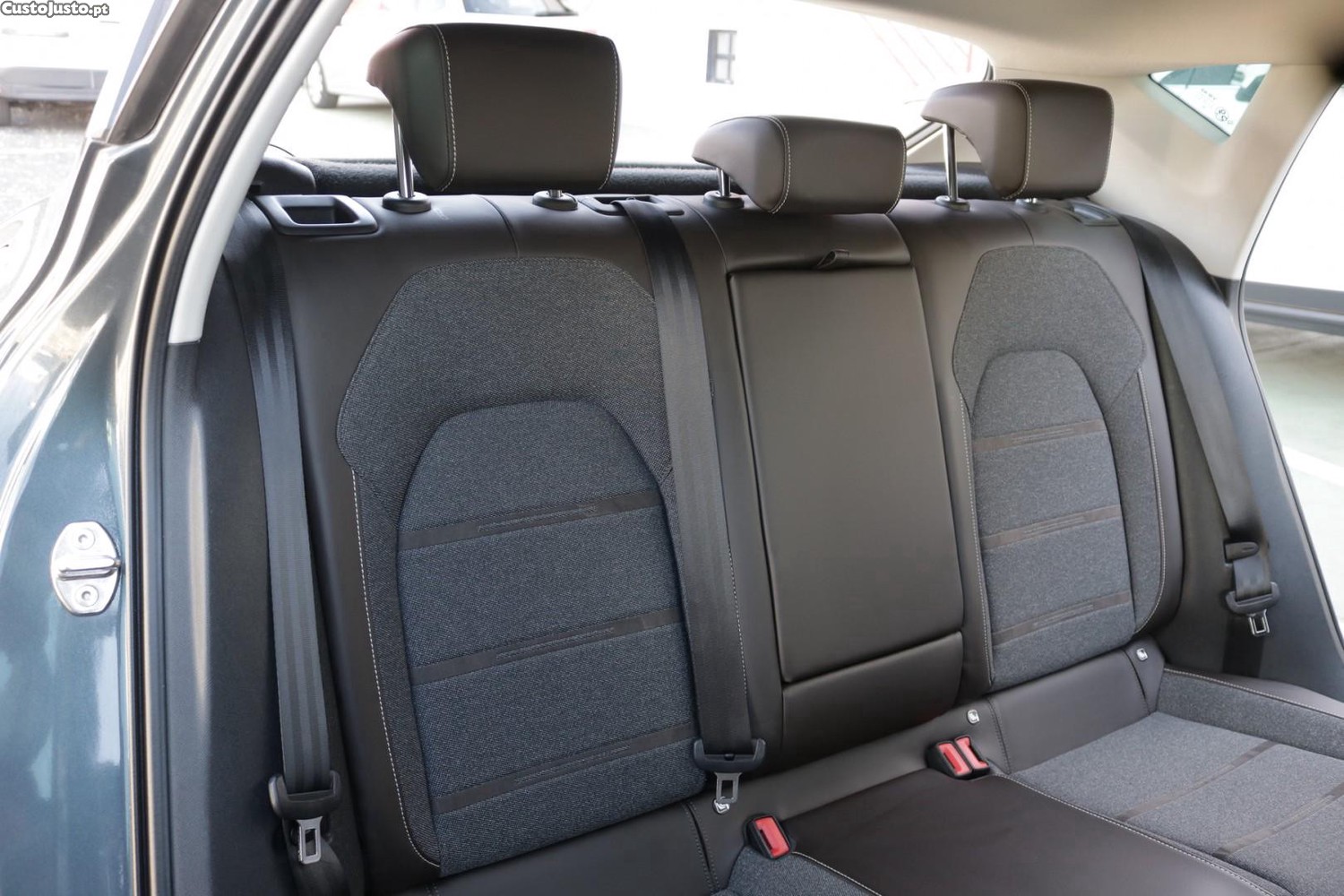SEAT Leon 1.4 e-Hybrid Xcellence DSG 204cv — fotografia 36