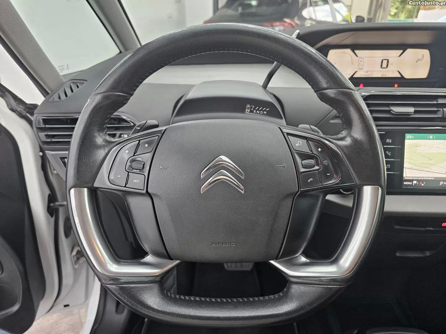 Citroën C4 Grand Picasso 2.0 bluehdi shine eat6 — fotografia 6