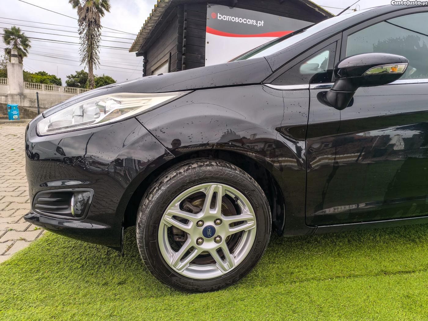Ford Fiesta 1.0 Ti-VCT Trend — fotografia 12