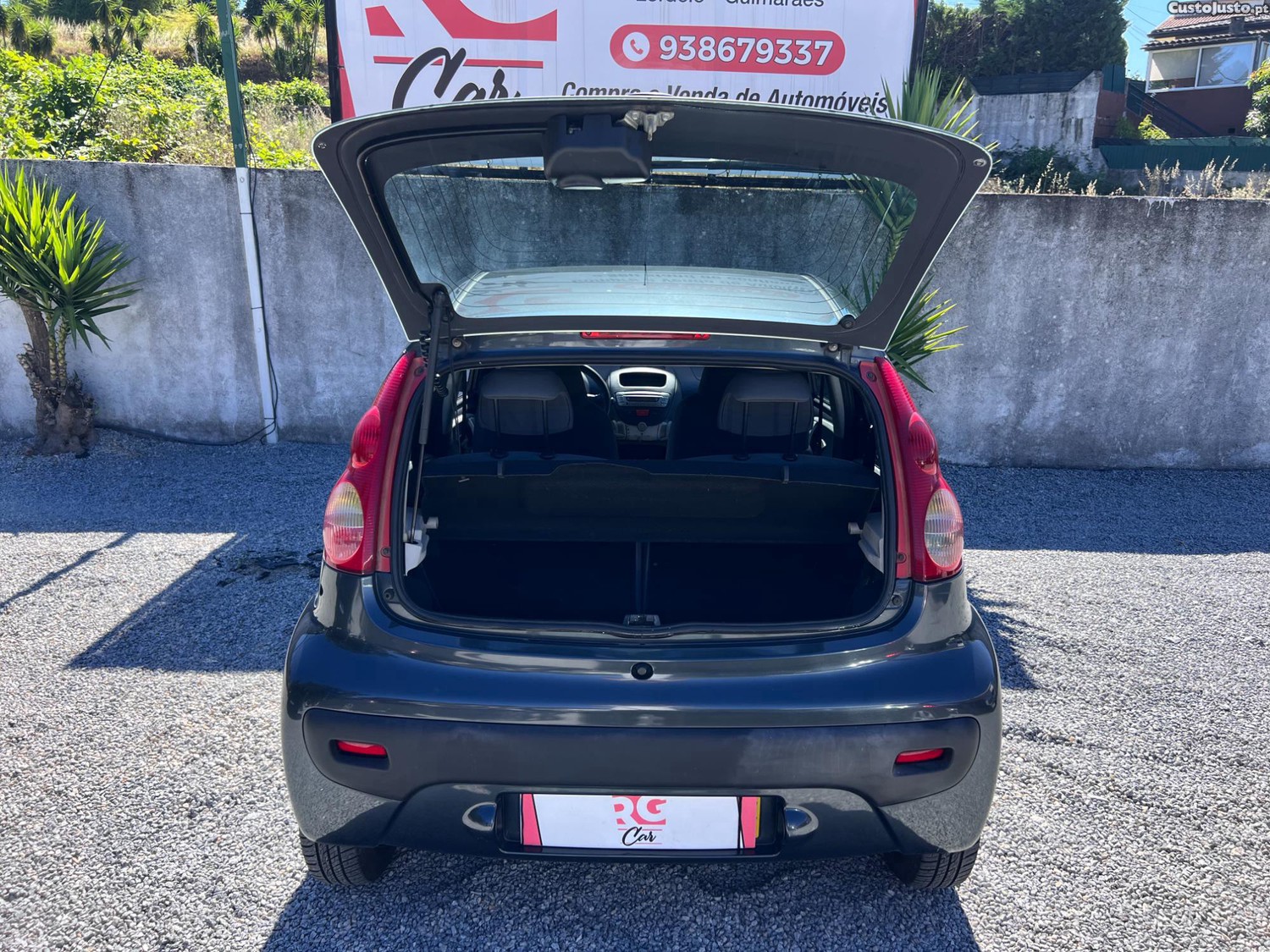 Peugeot 107 Urban — fotografia 10