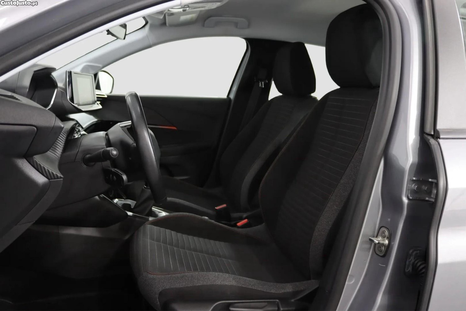 Peugeot 208 PureTech 75 Active Pack — fotografia 3
