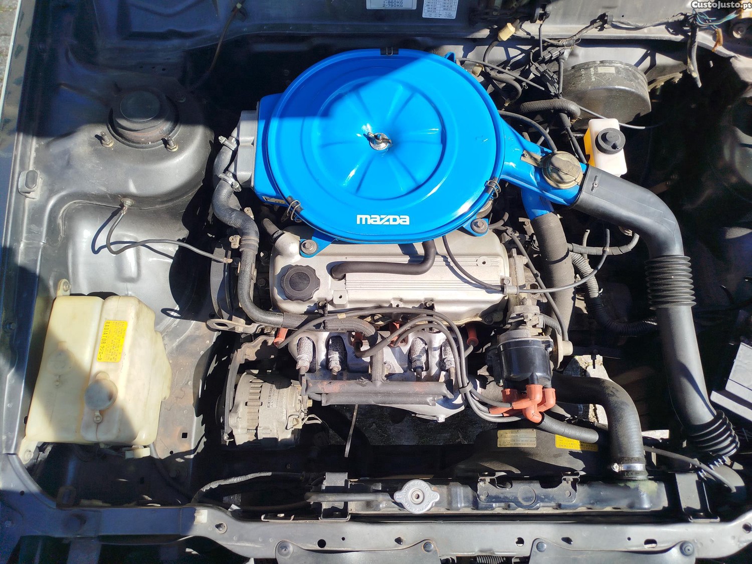Mazda 626 ll hatchback — fotografia 10