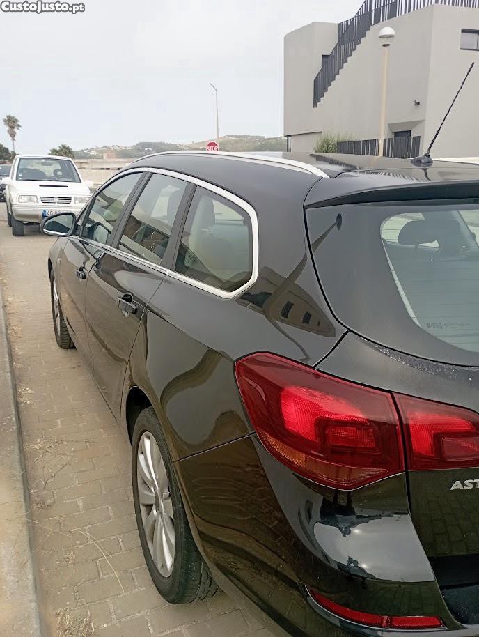 Opel Astra Sports Tourer — fotografia 5