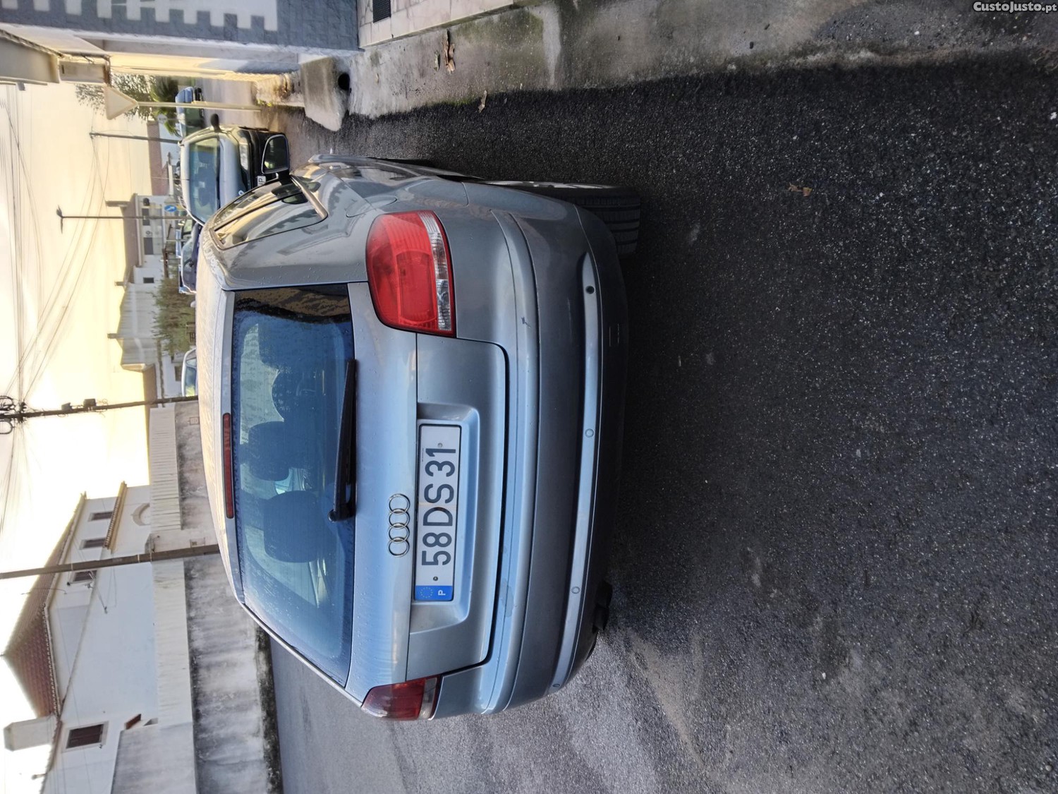 Audi A3 2.0 tdi 140 cv — fotografia 2
