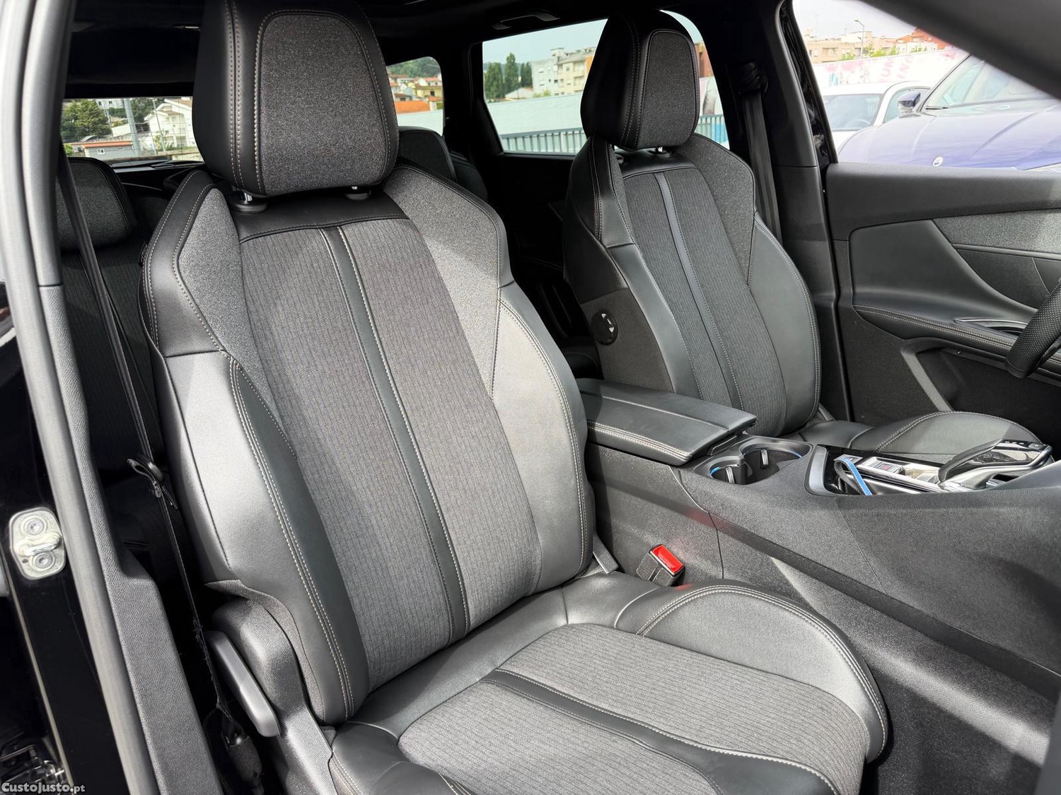 Peugeot 5008 1.5 BlueHDi GT Line J19 EAT8 — fotografia 10