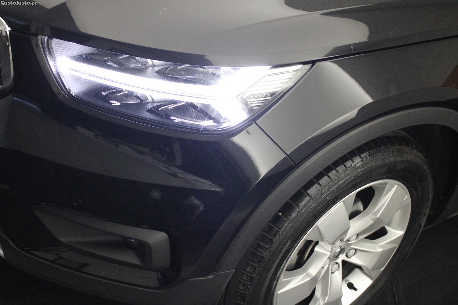 Volvo XC 40 2.0 D3 MOMENTUM PLUS GEARTRONIC (AUTO) — fotografia 5