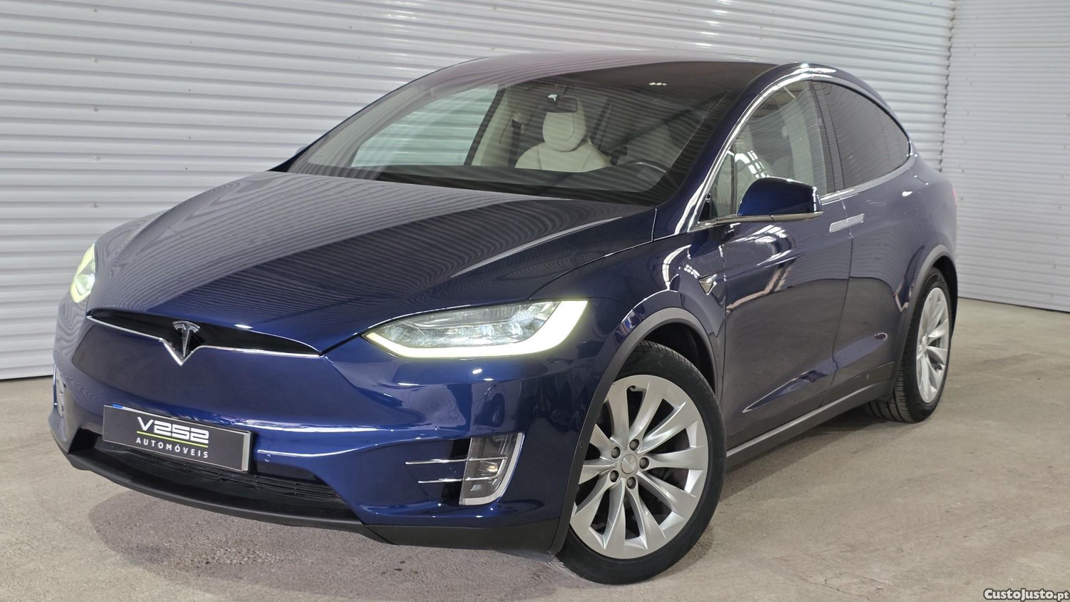 Tesla Model X 100D — fotografia 16
