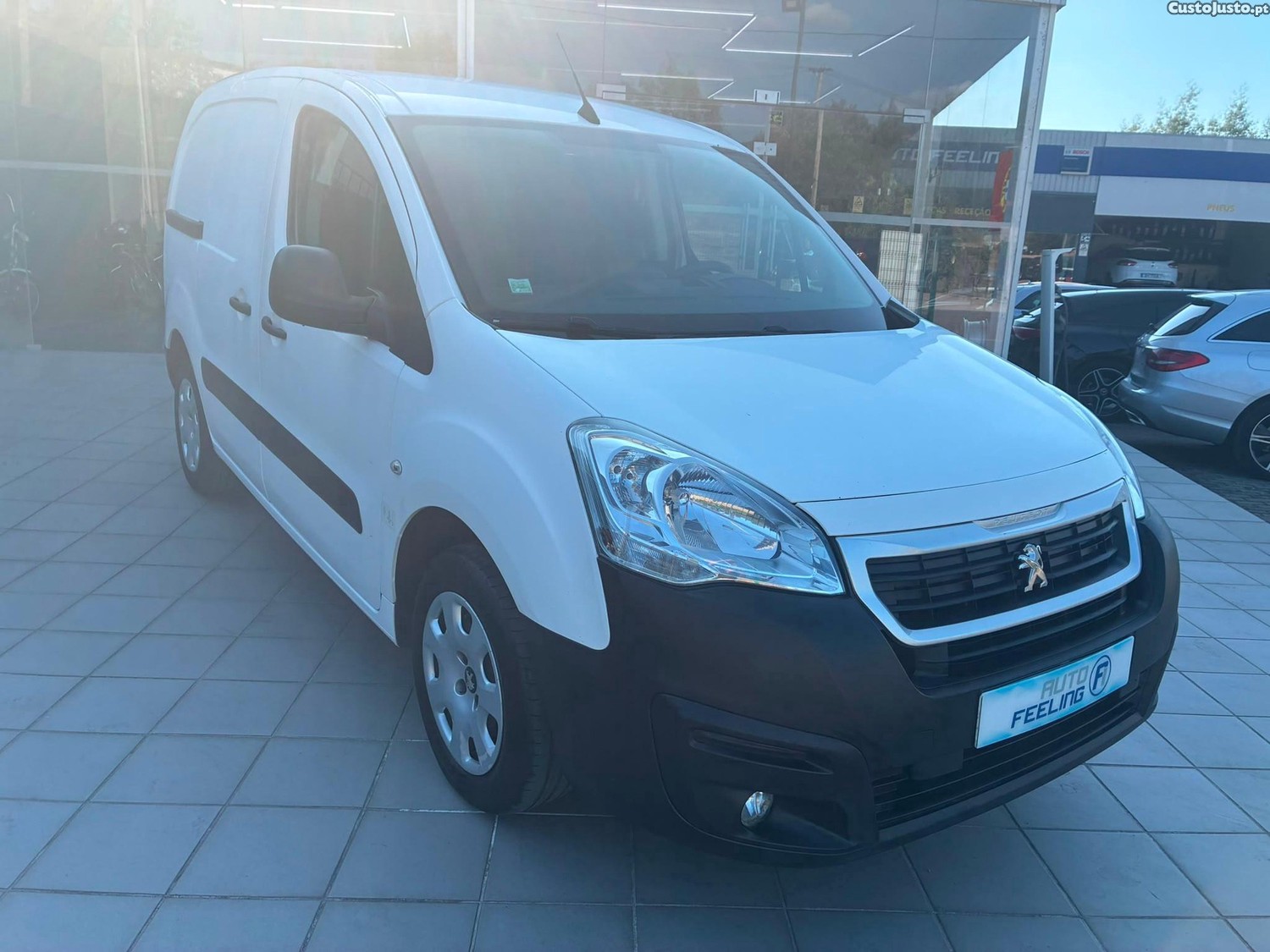 Peugeot Partner 1.6 BLUE HDI 100 — fotografia 17