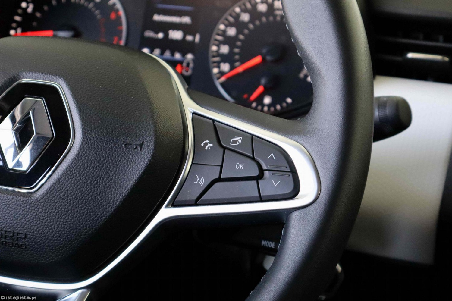Renault Clio 1.0 TCe Evolution Bi-Fuel — fotografia 10