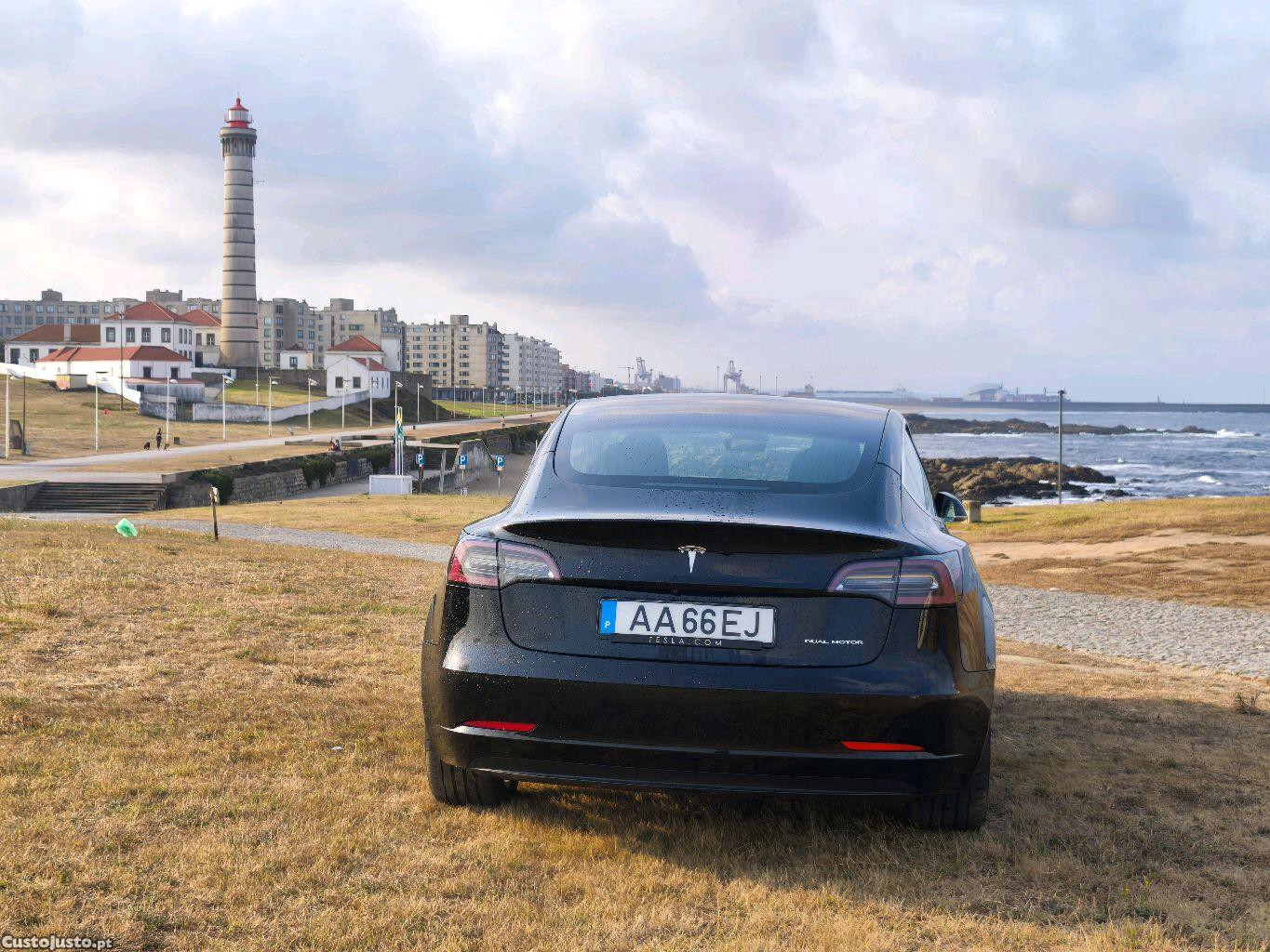 Tesla Model 3 Long Range AWD 498cv — fotografia 4